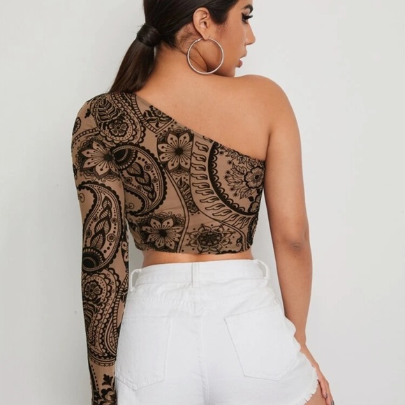 3 for 12  Mesh crop top - Picture 2 of 5